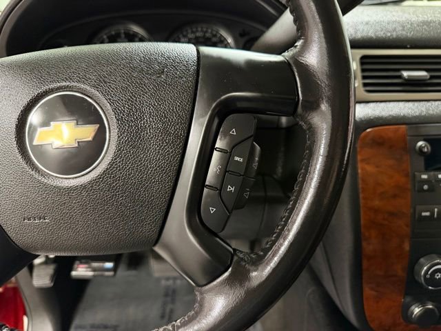 Used 2007 Chevrolet Suburban 2500 LT w/ Skid Plate Package AWD/4WD image 16