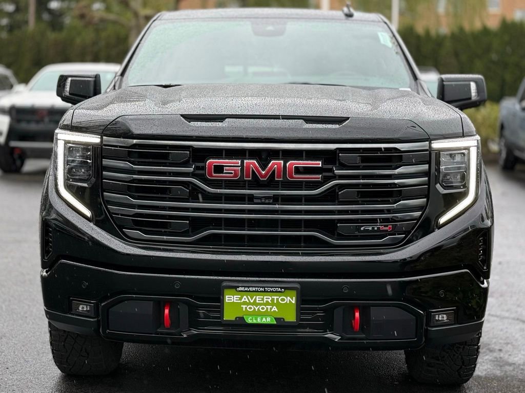 Used 2025 GMC Sierra 1500 AT4 w/ AT4 Premium Package AWD/4WD image 8