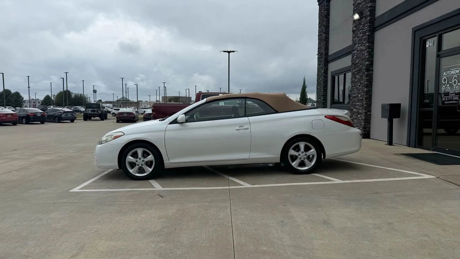 Used 2007 Toyota Solara SLE image 3