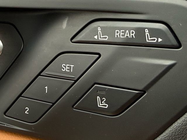 Used 2020 BMW X7 xDrive40i w/ Cold Weather Package image 33