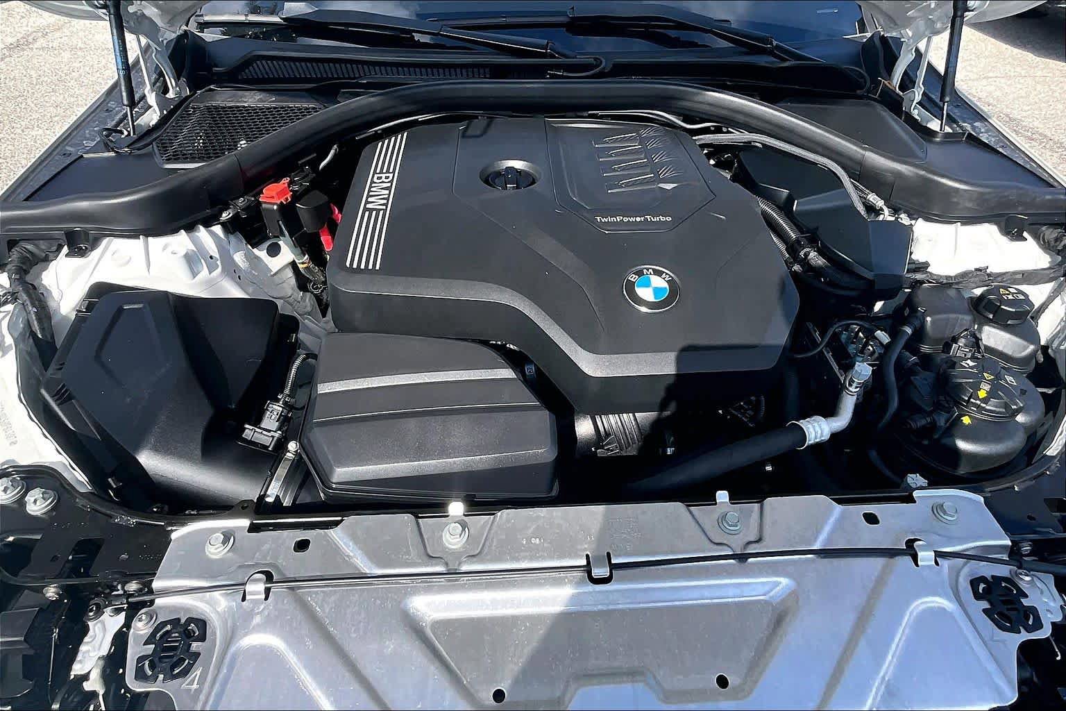 Used 2025 BMW 230i Coupe w/ M Sport Package RWD image 31