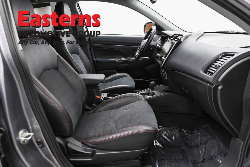 Used 2022 Mitsubishi Outlander Sport SE FWD image 24