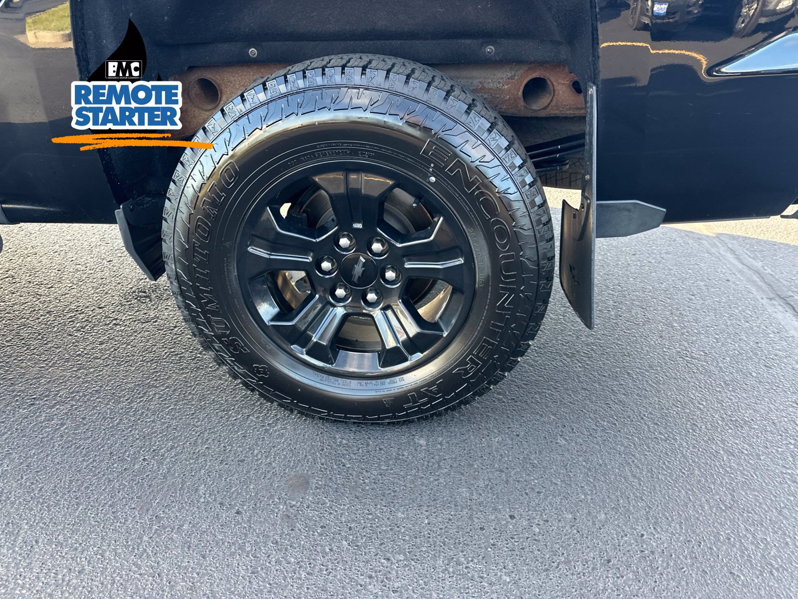 Used 2017 Chevrolet Silverado 1500 LTZ Z71 w/ Midnight Edition AWD/4WD image 10