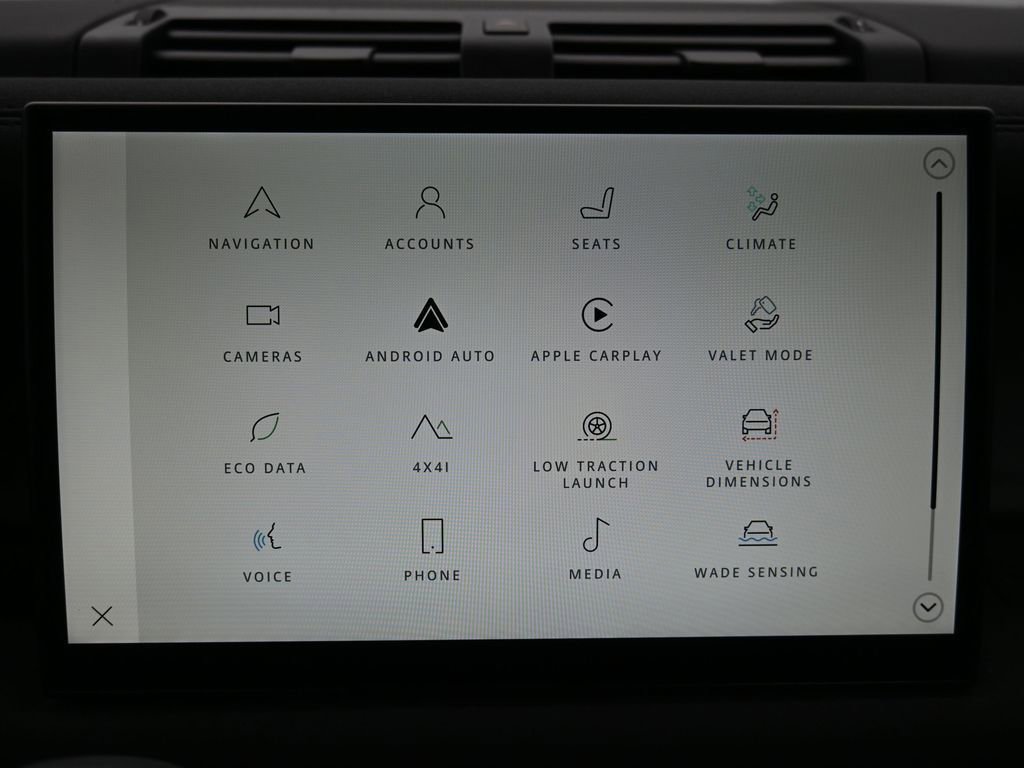 Used 2023 Land Rover Defender 110 S image 16