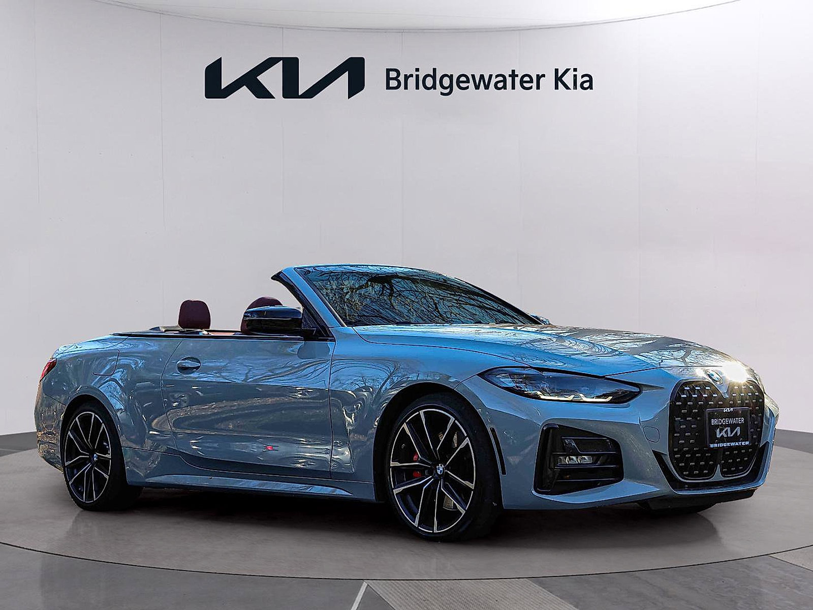 Used 2023 BMW 430i xDrive Convertible w/ M Sport Package AWD/4WD image 3