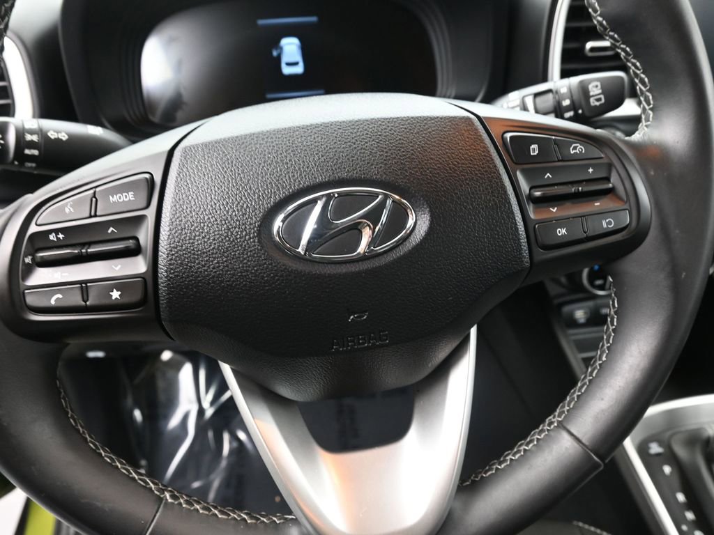 Certified 2024 Hyundai Venue SEL image 16