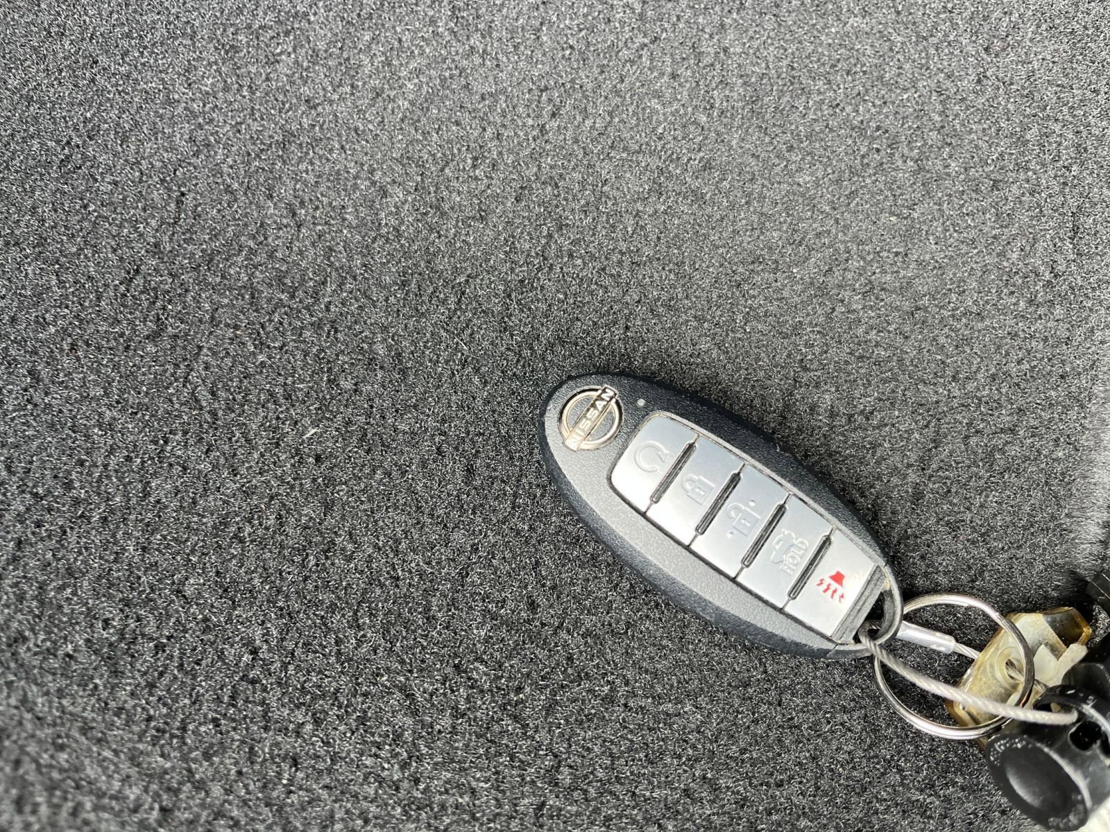 Used 2025 Nissan Altima 2.5 SV FWD image 25
