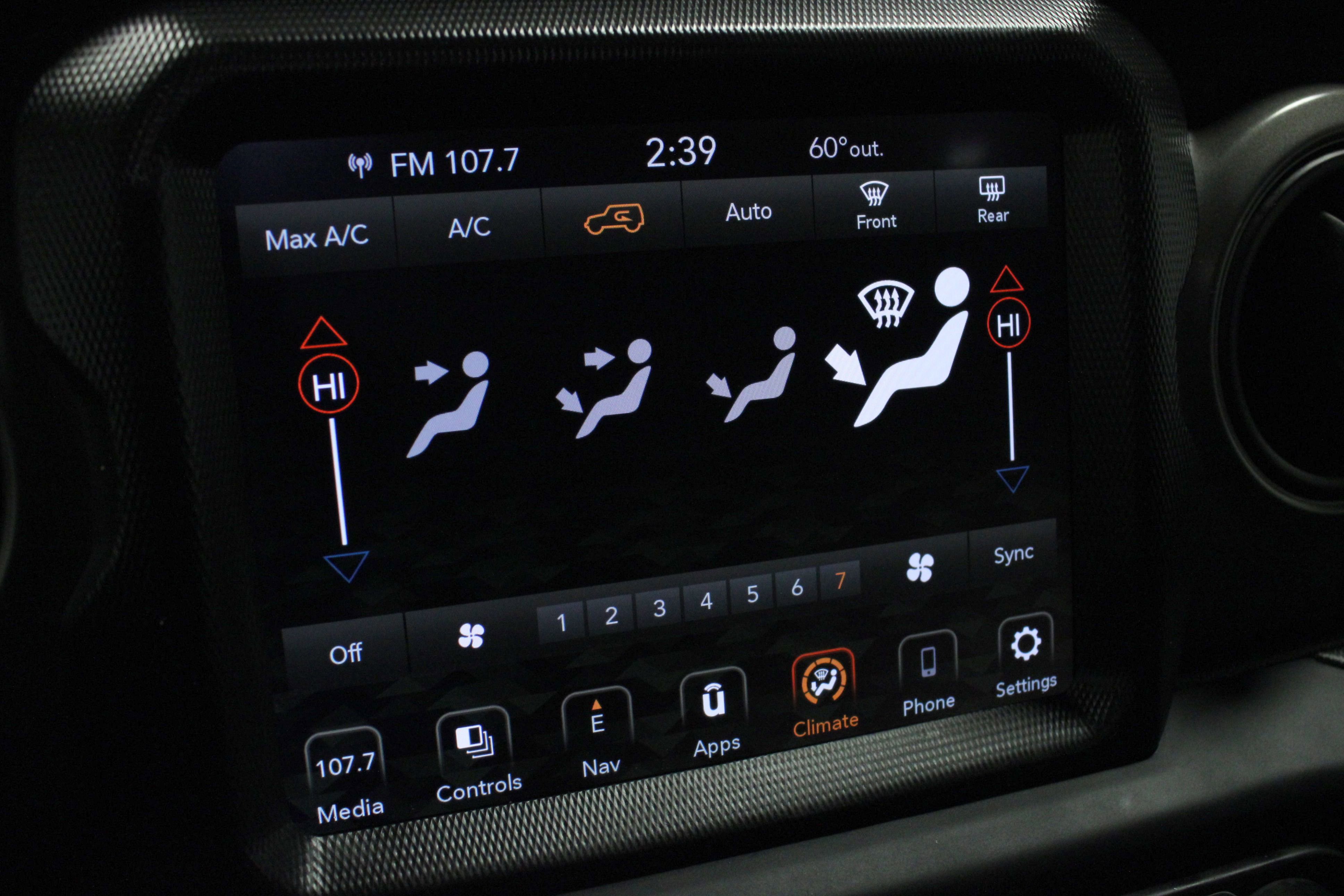 Used 2023 Jeep Wrangler Unlimited w/ 8.4" Radio Group image 24