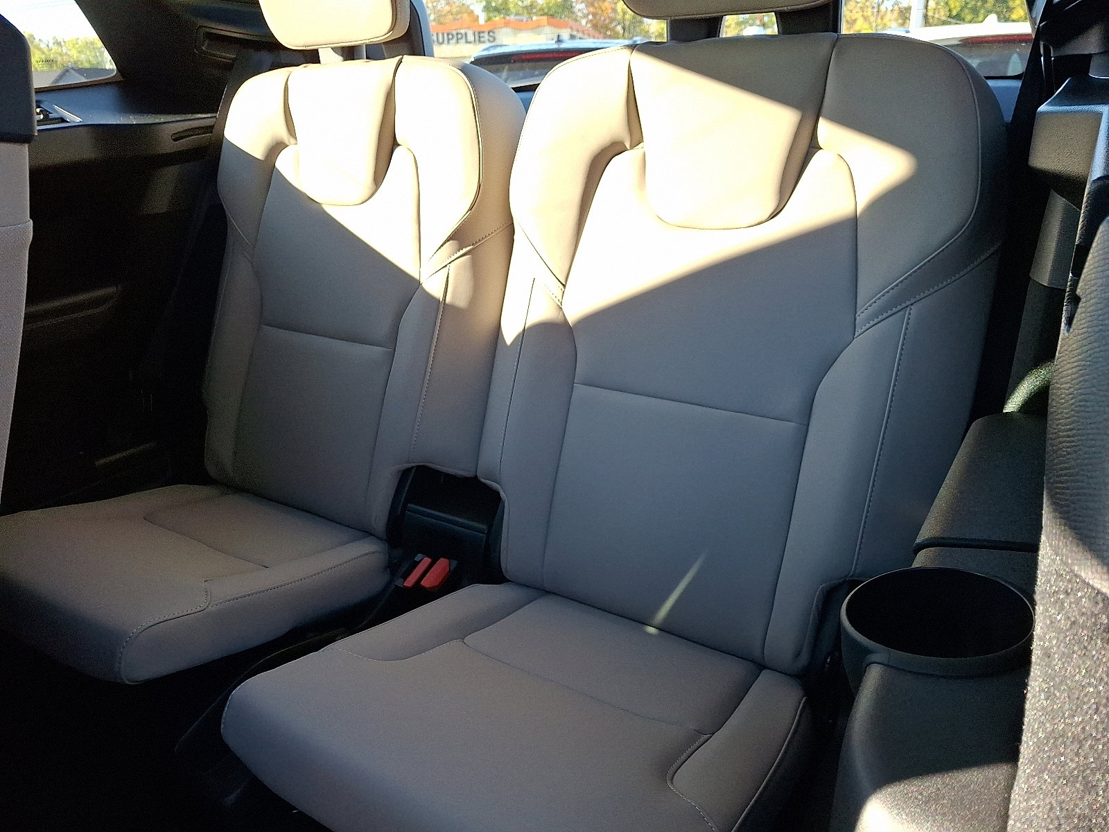 New 2026 Volvo XC90 B6 Plus w/ Protection Package Premier image 6