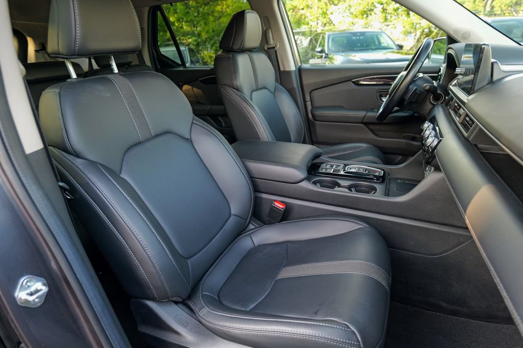 Used 2025 Honda Pilot EX-L image 38