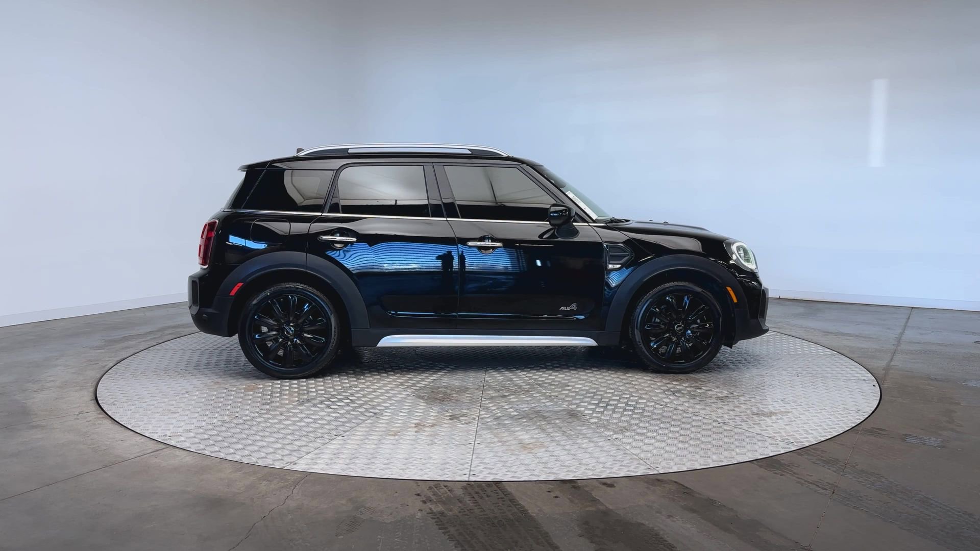 Used 2021 MINI Cooper Countryman ALL4 AWD/4WD image 9