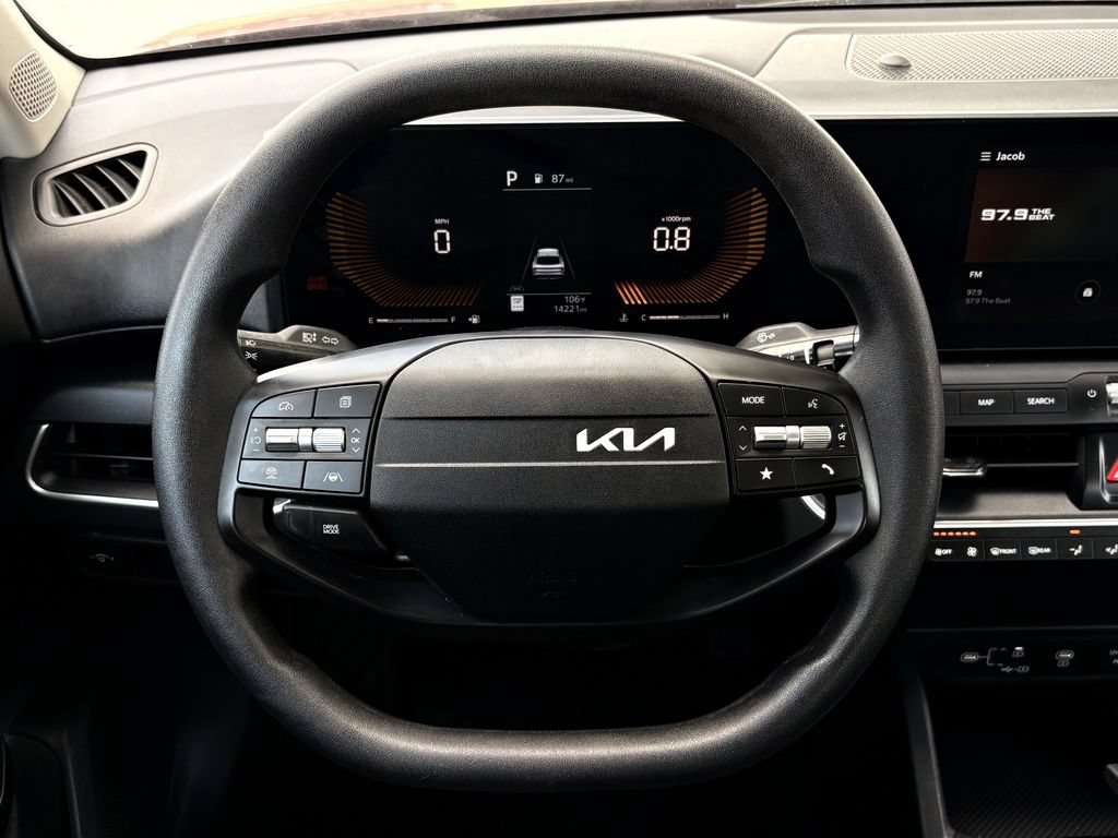 Used 2025 Kia K4 FWD image 13