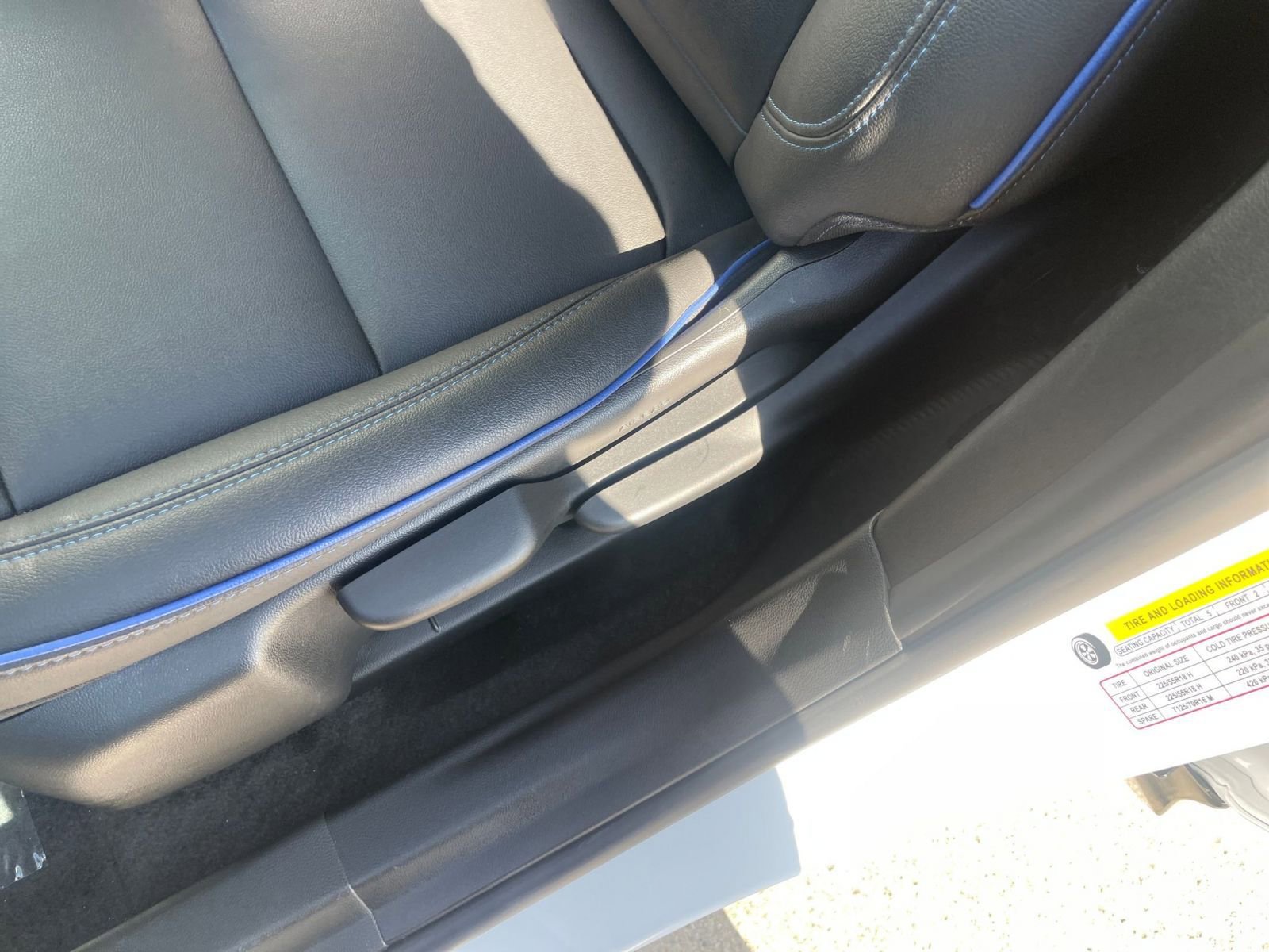 Used 2025 Buick Envista Sport Touring image 23