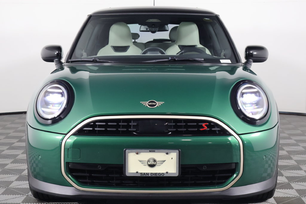 Used 2025 MINI Cooper S FWD image 2