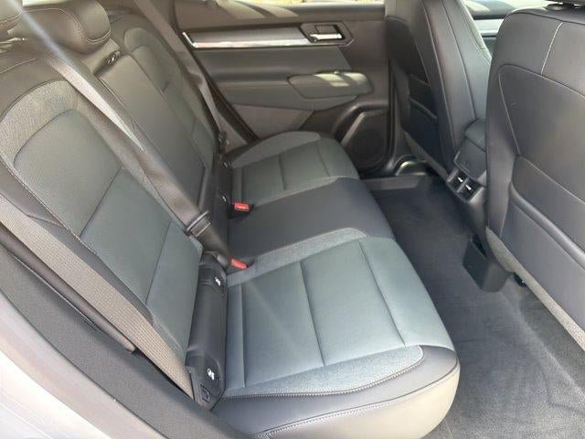 New 2027 GMC Terrain AT4 w/ Technology Package II AWD/4WD image 13