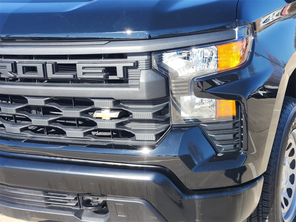 Used 2025 Chevrolet Silverado 1500 W/T w/ WT Value Package image 10