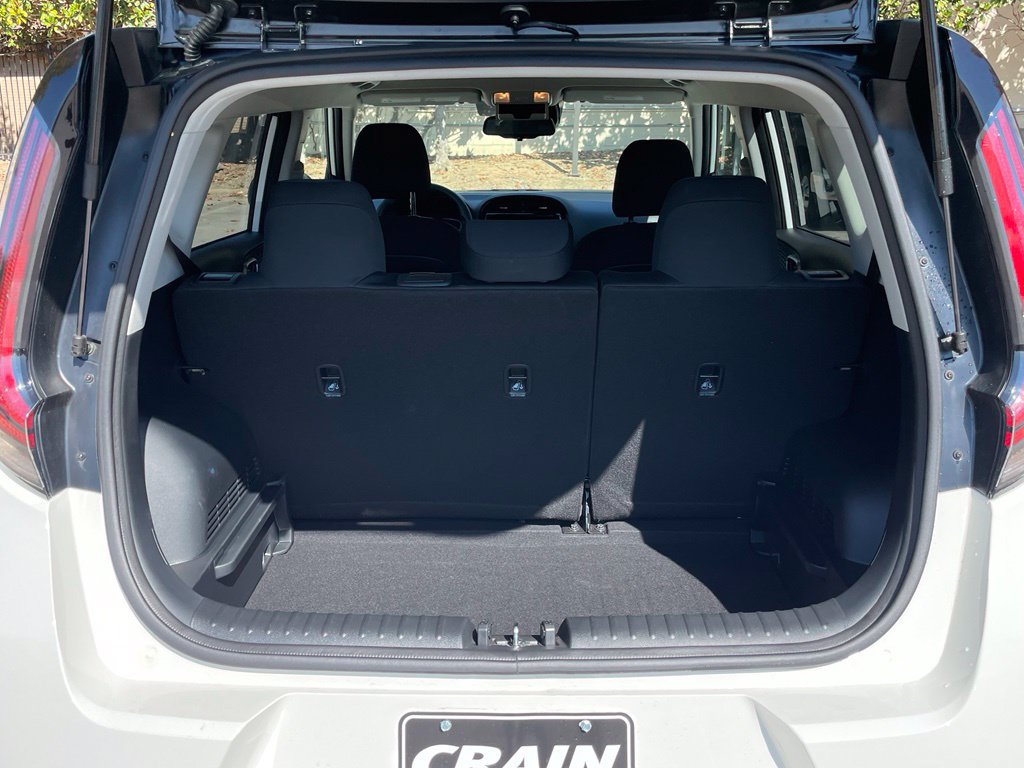 Used 2025 Kia Soul S FWD image 7