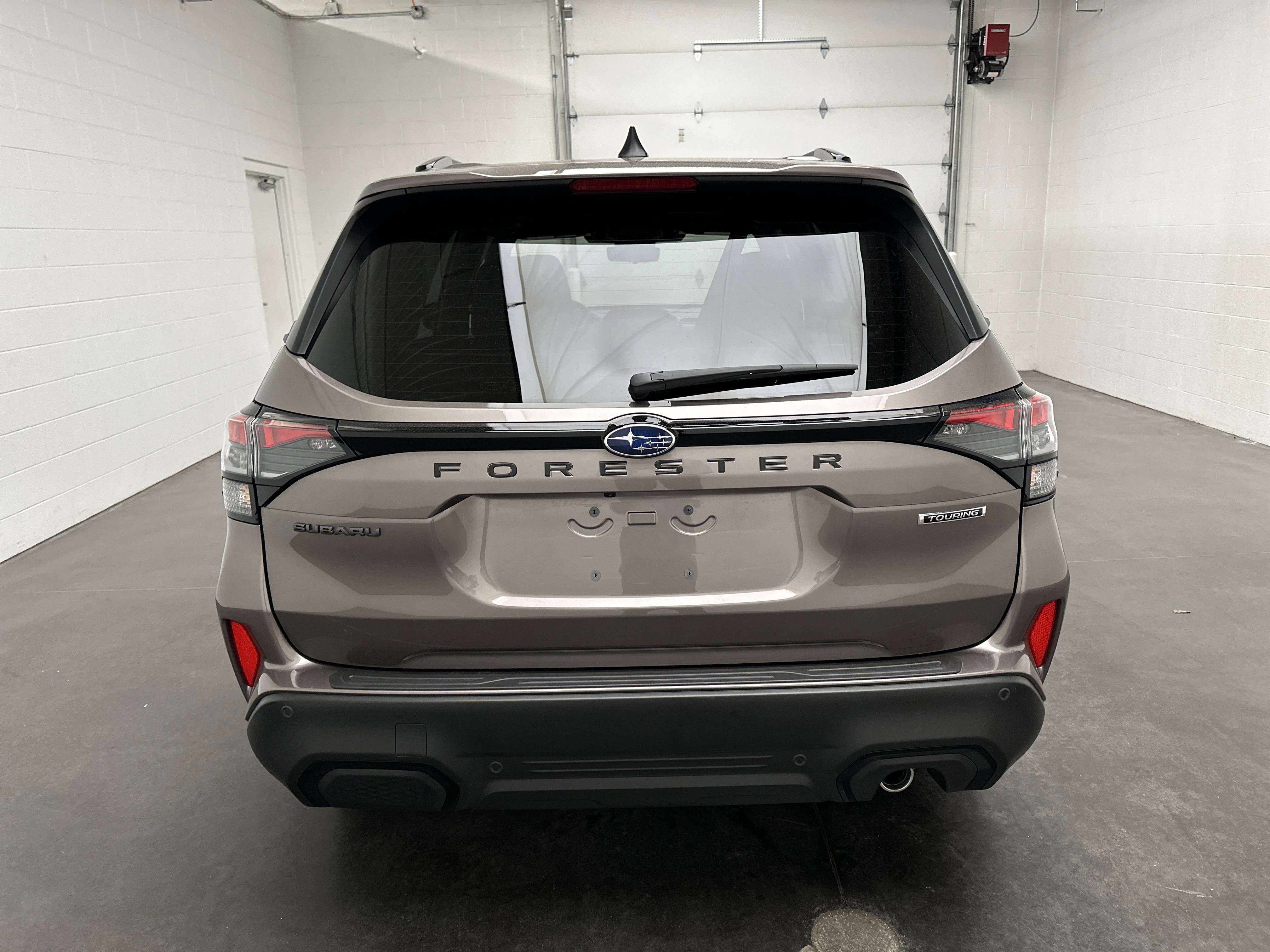 Used 2025 Subaru Forester Touring image 8