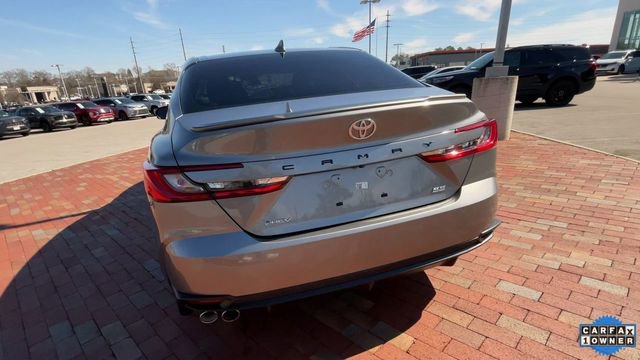 Used 2025 Toyota Camry SE image 8