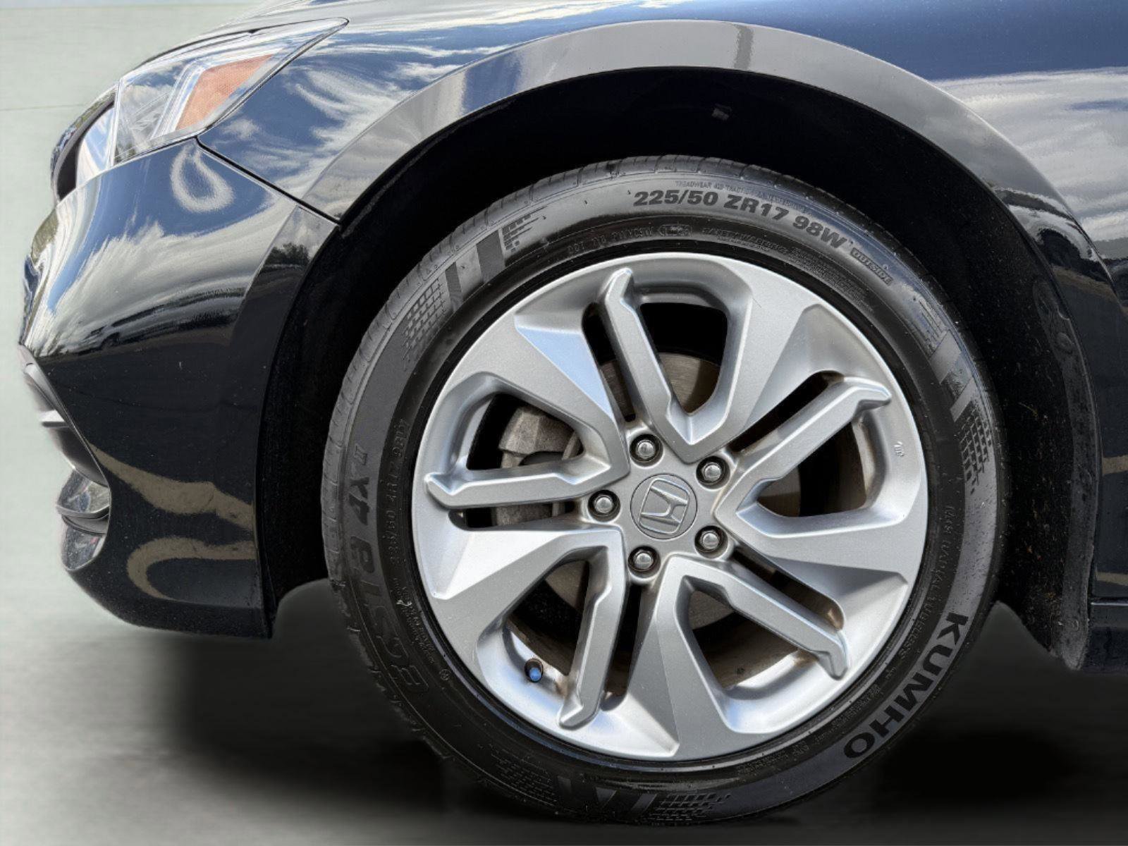Used 2019 Honda Accord LX image 27