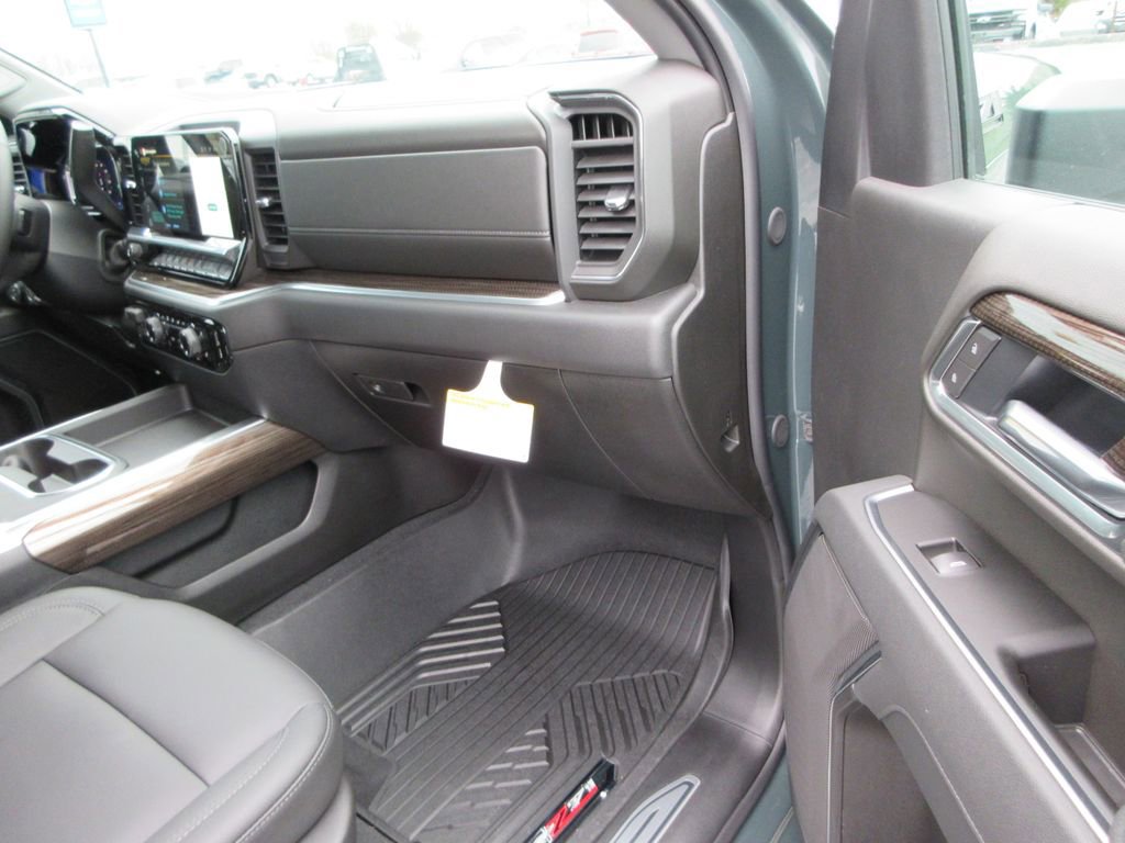 New 2026 Chevrolet Silverado 3500 LT w/ Trail Boss Package AWD/4WD image 23