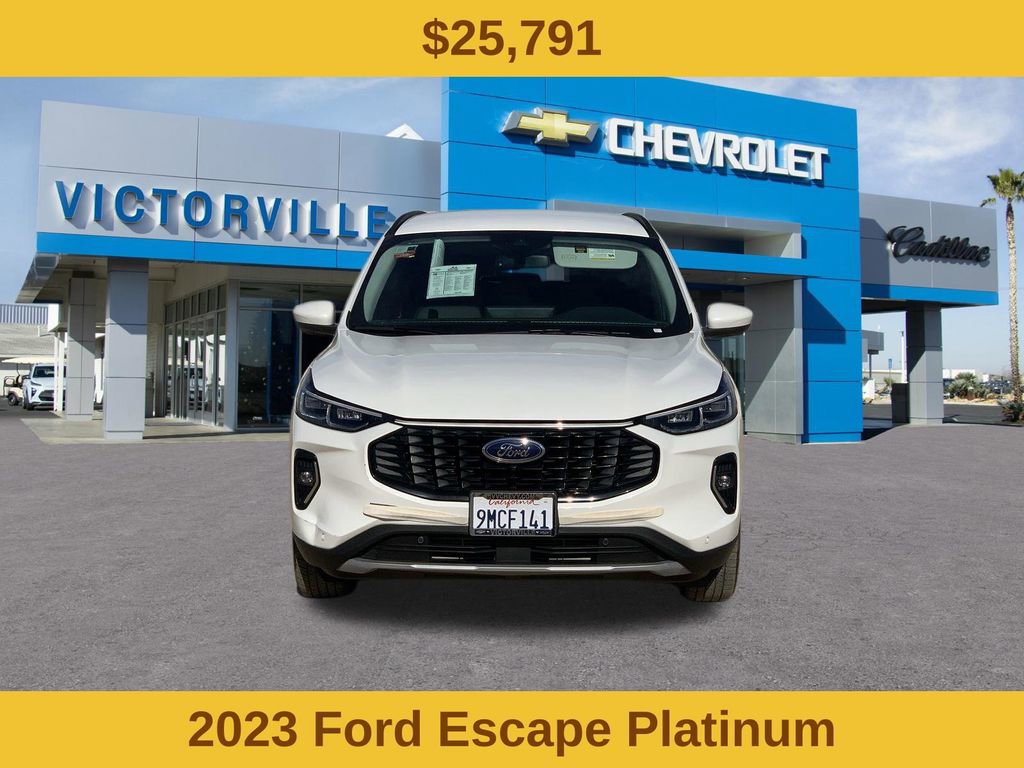 Used 2023 Ford Escape Platinum image 2