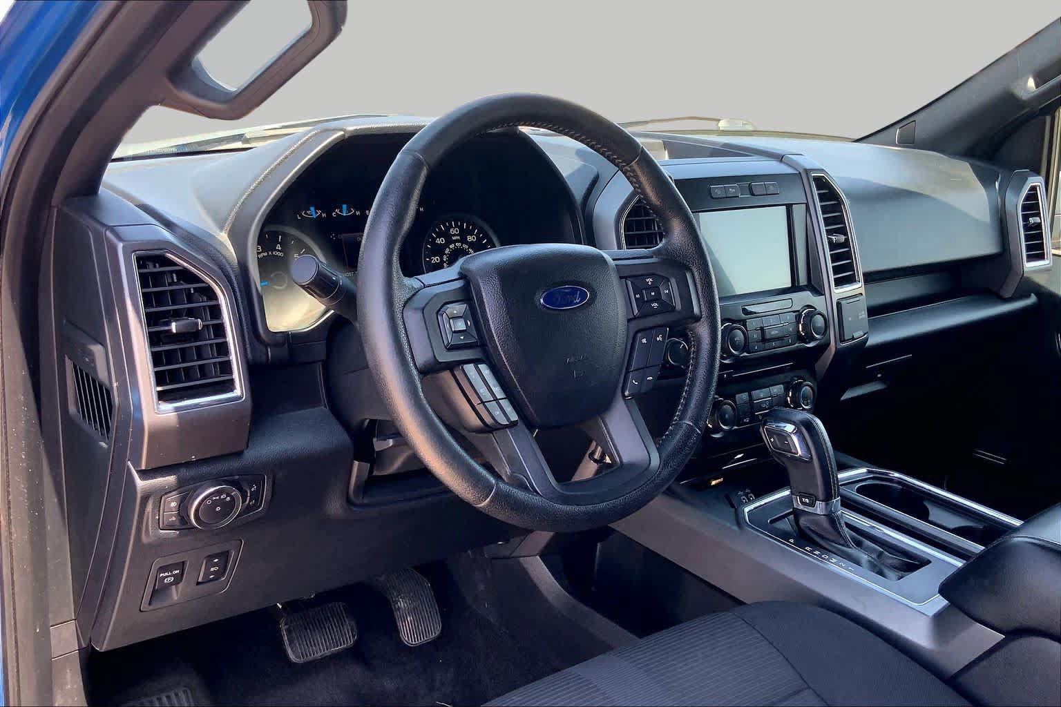 Used 2016 Ford F150 XLT w/ Equipment Group 302A Luxury AWD/4WD image 18