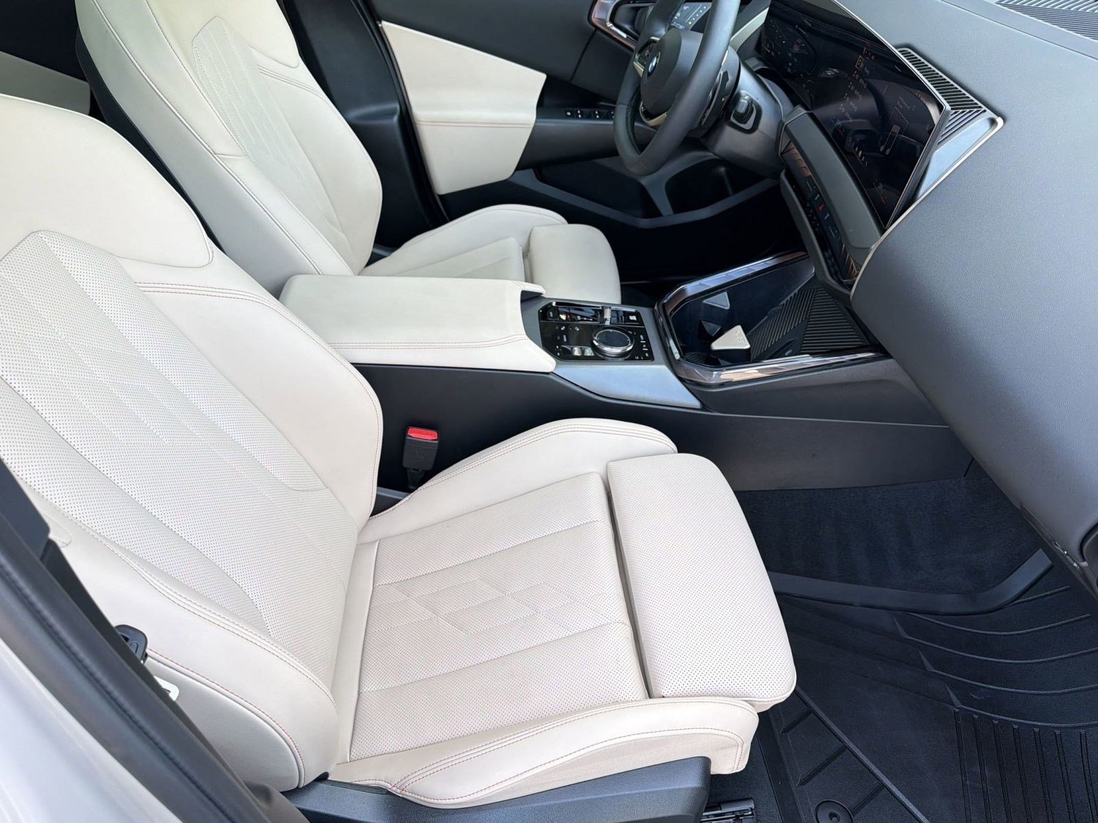 Used 2025 BMW X3 xDrive30i w/ Premium Package AWD/4WD image 26