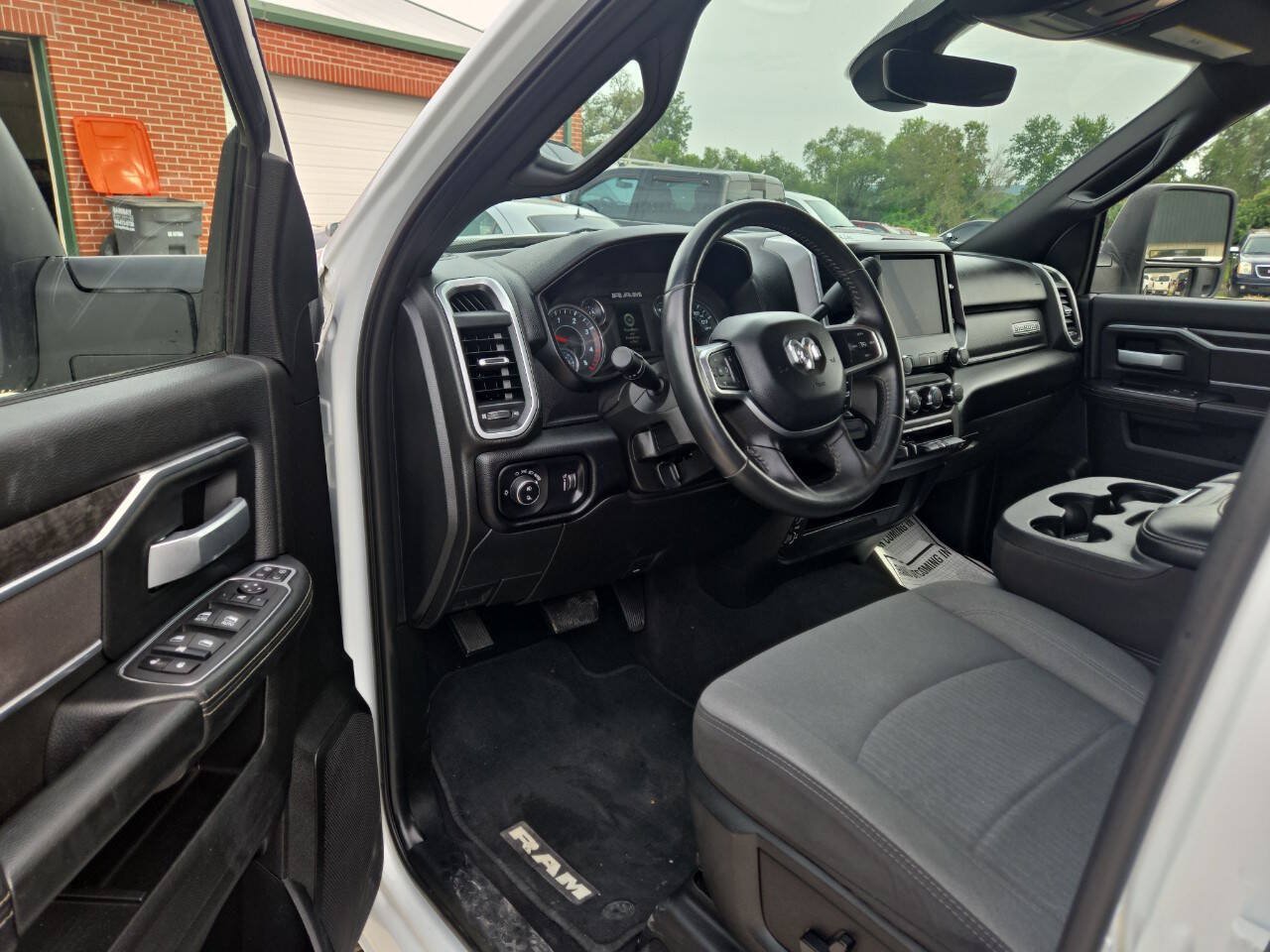 Used 2024 RAM 2500 Big Horn AWD/4WD image 7