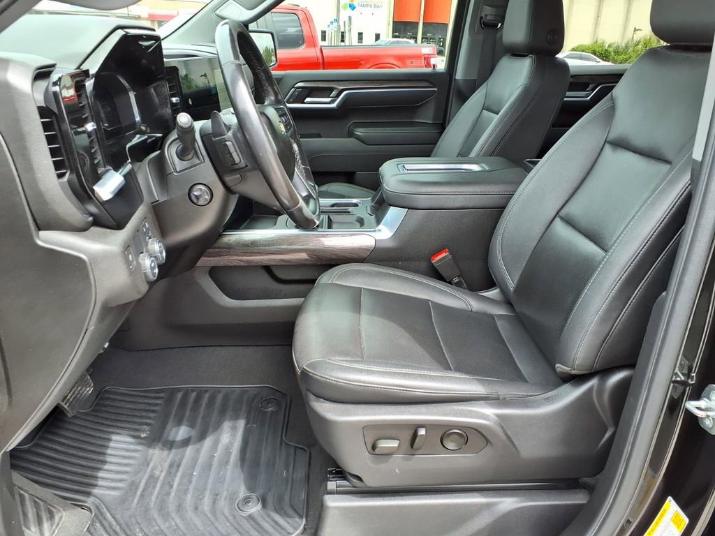 Used 2022 Chevrolet Silverado 1500 LTZ RWD image 24