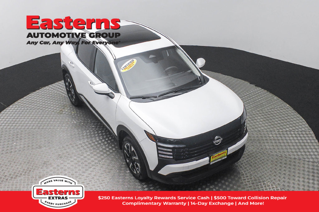 Used 2025 Nissan Kicks SV w/ SV Premium Package AWD/4WD image 4