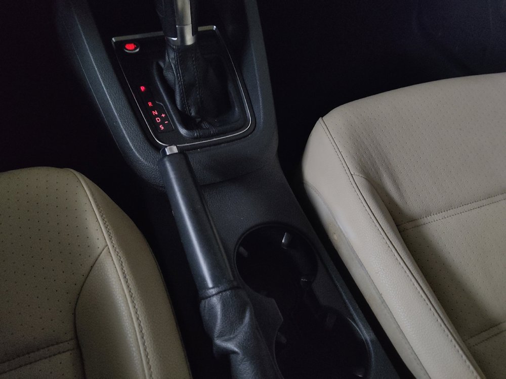 Used 2017 Volkswagen Jetta SE image 26