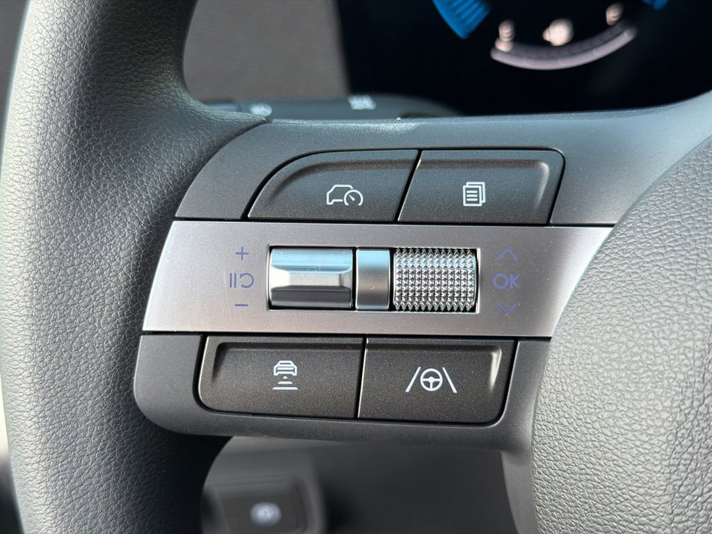 New 2026 Hyundai Kona SE image 24