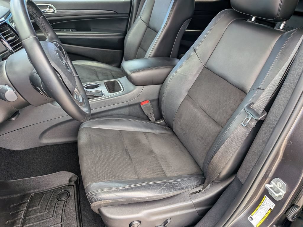 Used 2019 Jeep Grand Cherokee Altitude RWD image 13
