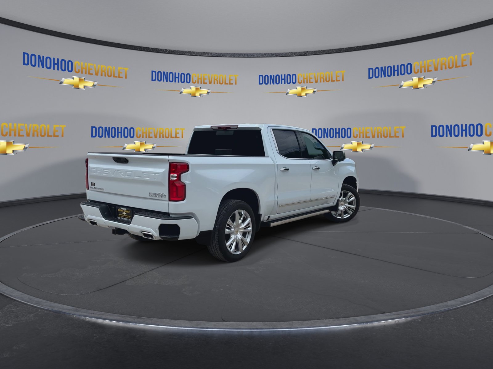 New 2026 Chevrolet Silverado 1500 High Country AWD/4WD image 11