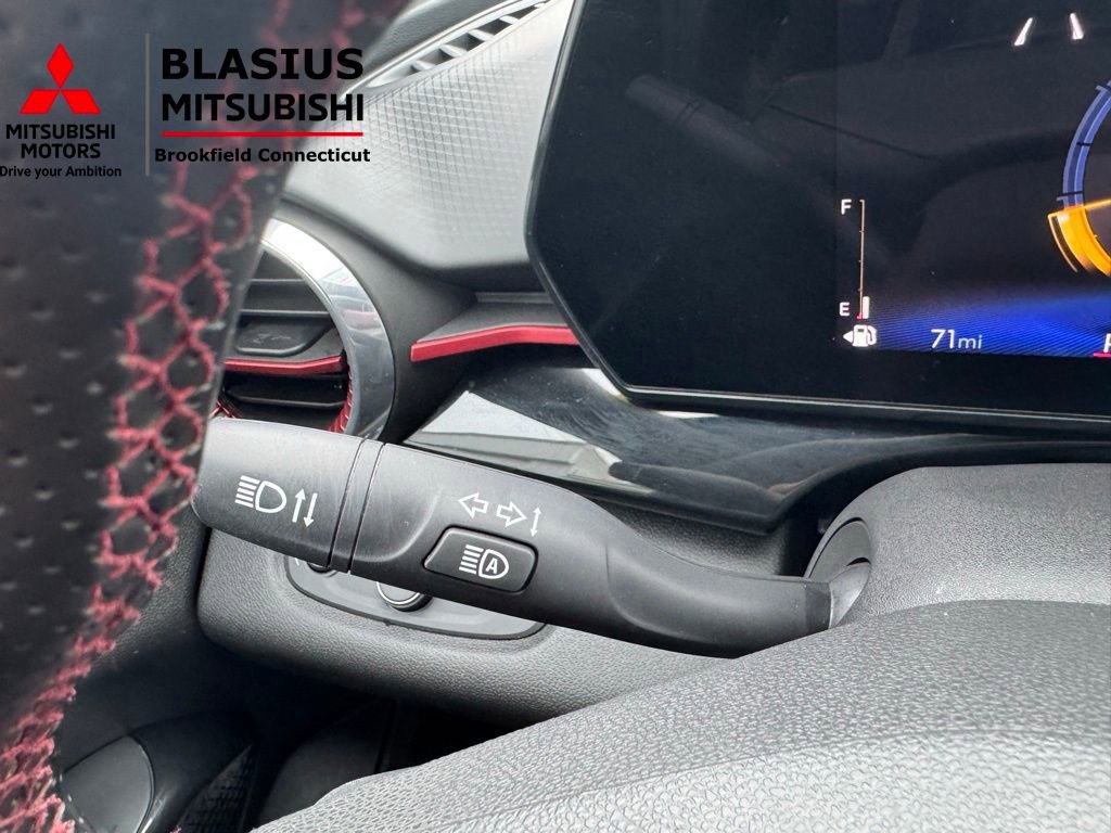 Used 2024 Chevrolet Trax RS image 30