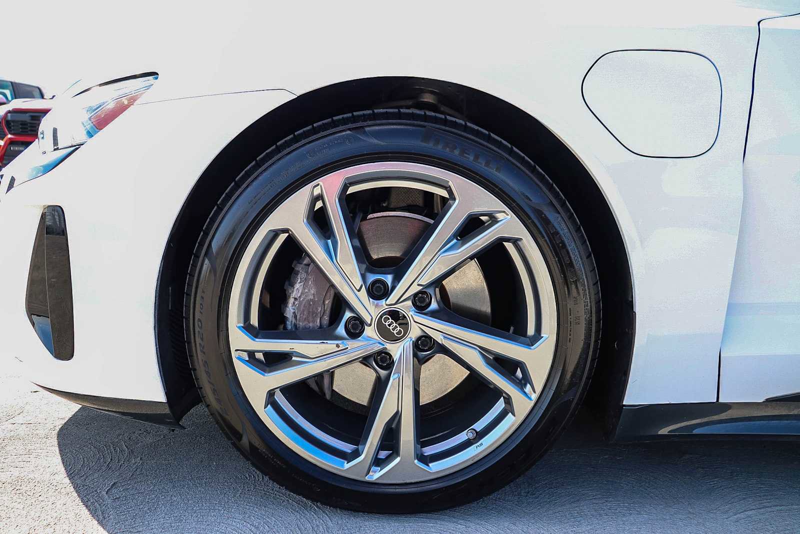 Used 2022 Audi e-tron GT Premium Plus image 13