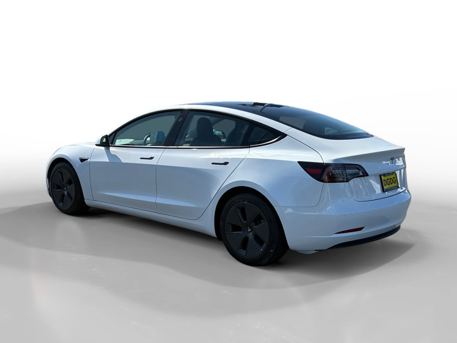 Used 2021 Tesla Model 3 Standard Range Plus RWD image 3