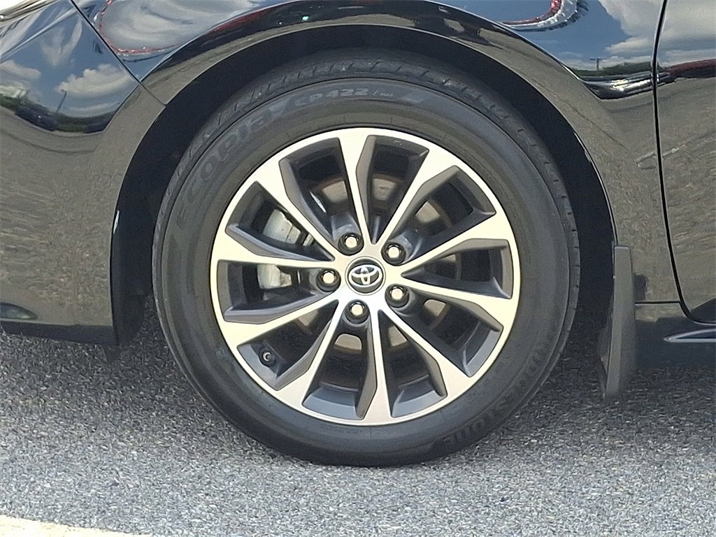 Used 2018 Toyota Avalon XLE Premium w/ All Weather Liner Package image 10