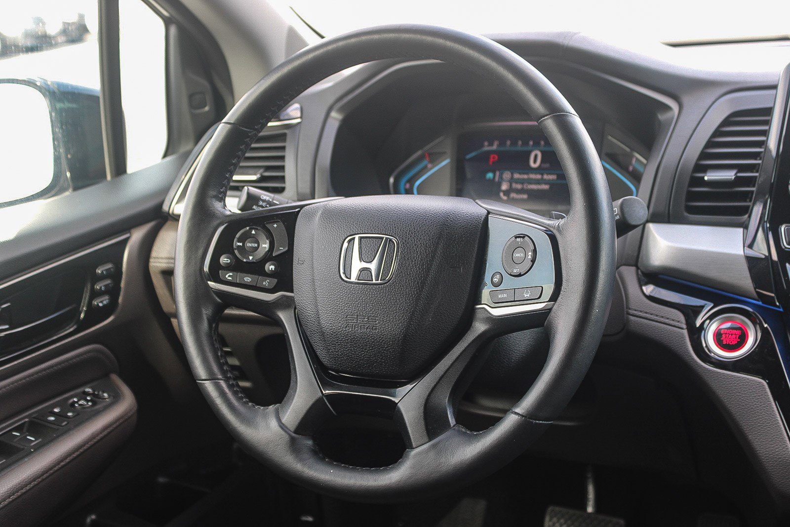 Used 2018 Honda Odyssey Elite image 16