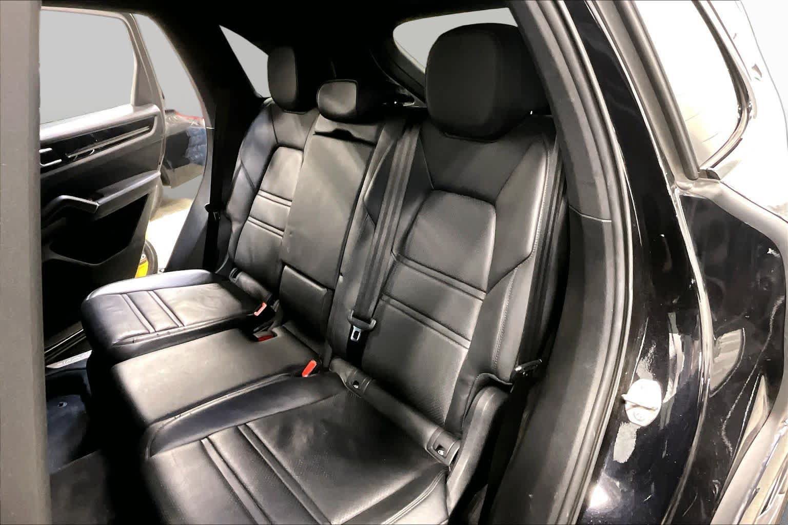 Used 2019 Porsche Cayenne S AWD/4WD image 19