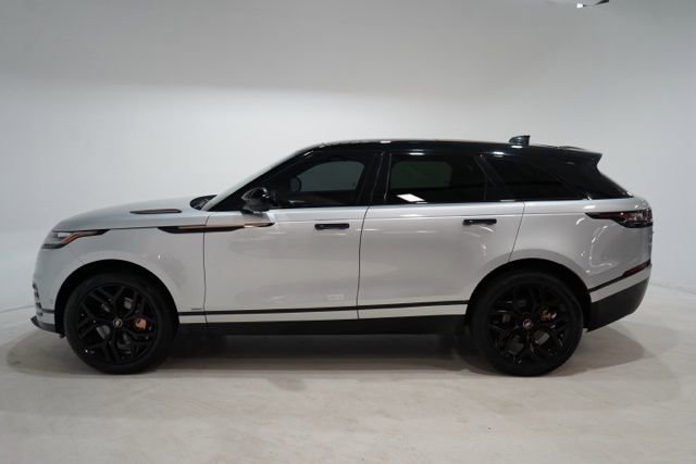 Used 2018 Land Rover Range Rover Velar R-Dynamic HSE image 4