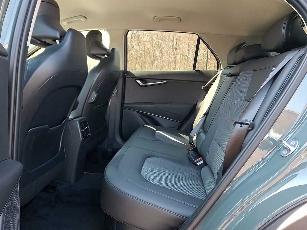Certified 2025 Kia Niro EX image 10