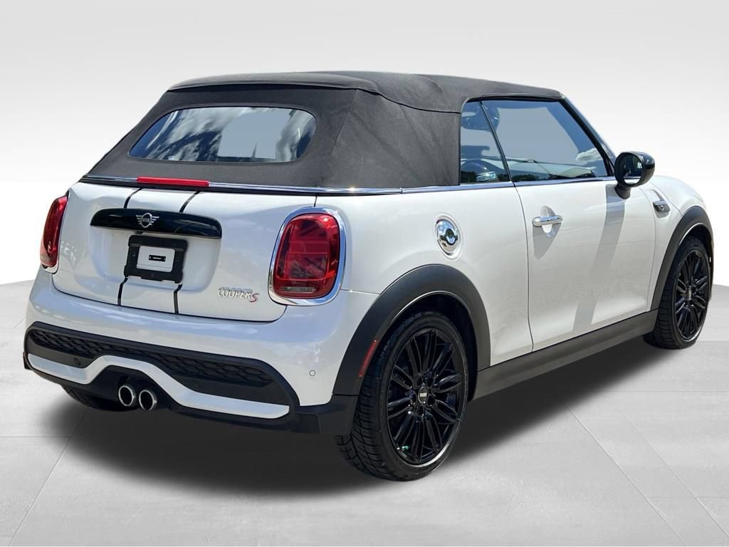 Used 2024 MINI Cooper S FWD image 11