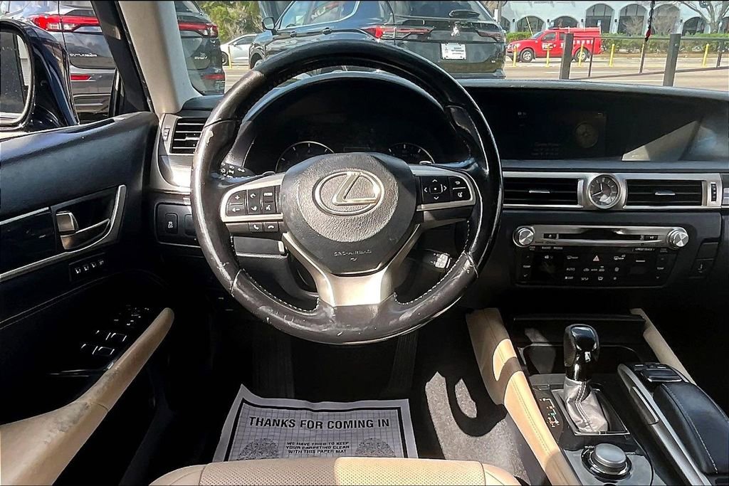 Used 2016 Lexus GS 200t image 8