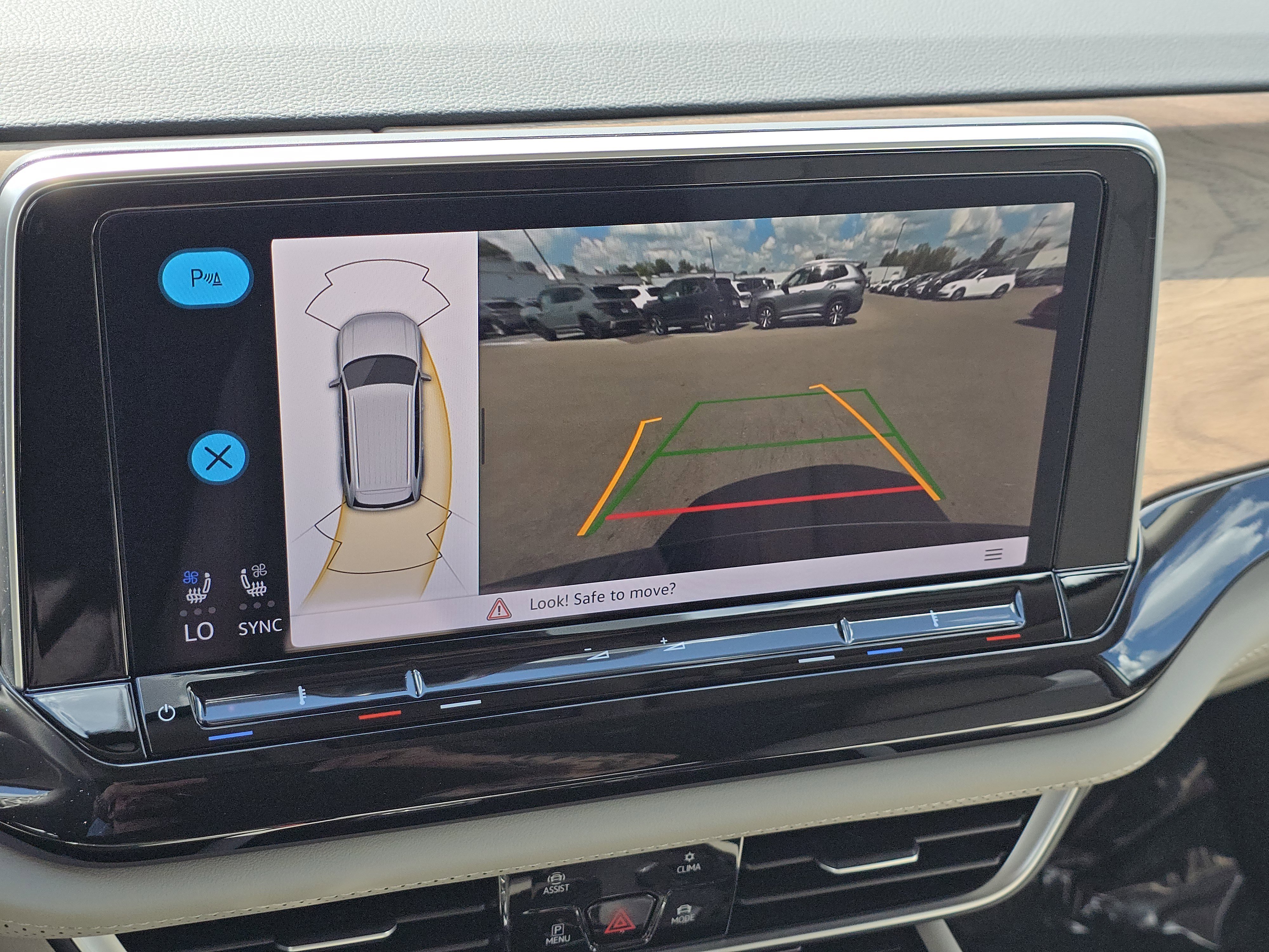 New 2026 Volkswagen Atlas SE image 24