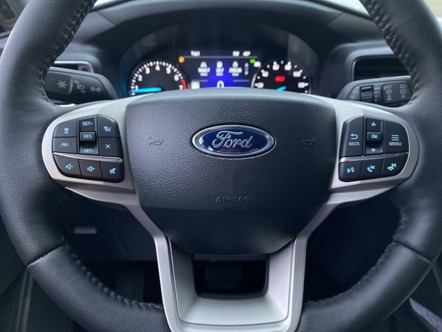 Certified 2023 Ford Explorer XLT w/ Equipment Group 202A image 18