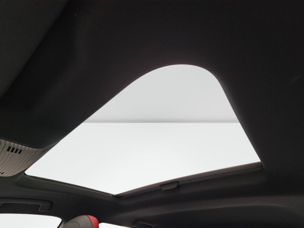 Used 2022 Volkswagen GTI SE FWD image 44