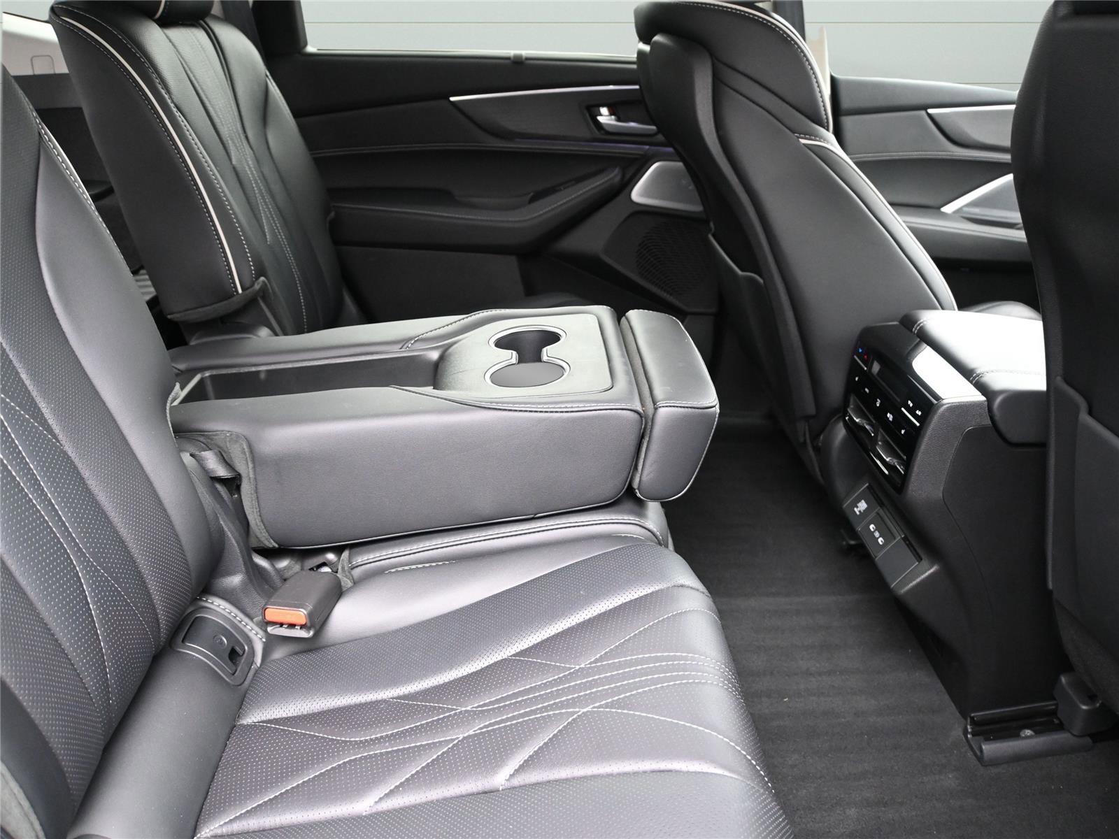 Certified 2026 Acura MDX SH-AWD w/ Advance Package image 20