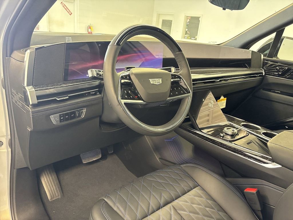 New 2025 Cadillac Escalade IQ Luxury 1 w/ LPO, Radiant Package image 14